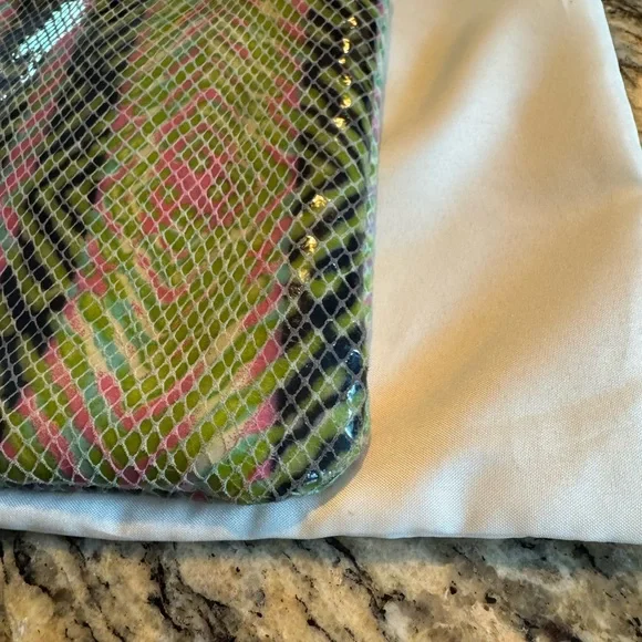 Hobo Sable Wristlet - Printed Leather Snakeskin pattern - Picture 2 of 5